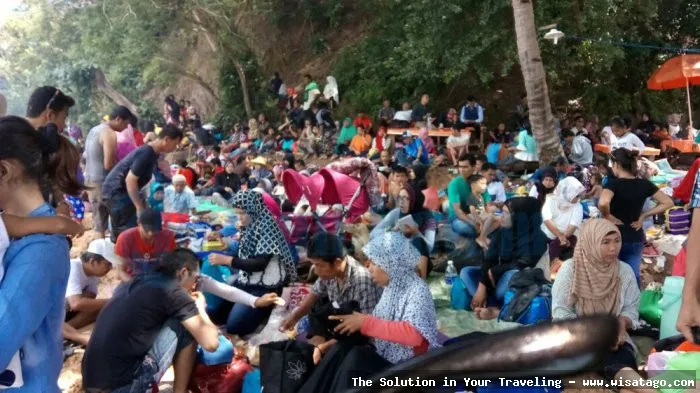 Pantai Tanjung Datuk yang indah mempesona