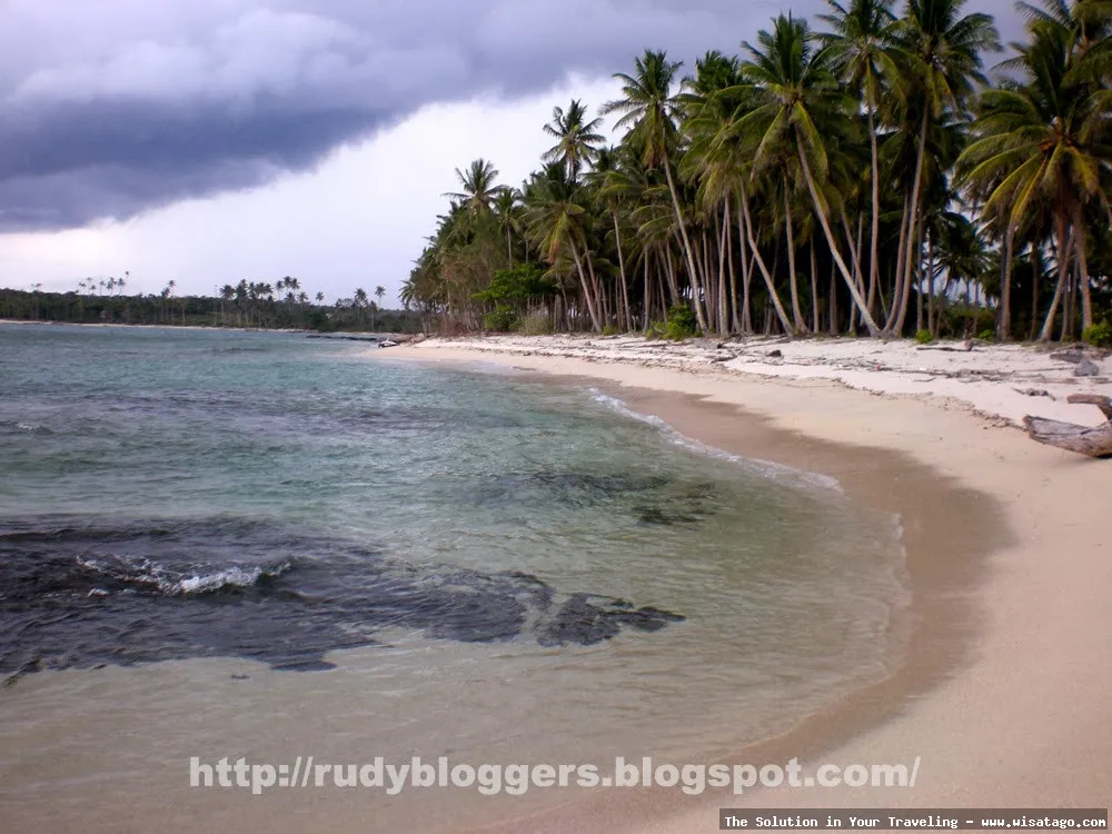 Pantai Tanjung Datuk yang indah menawan