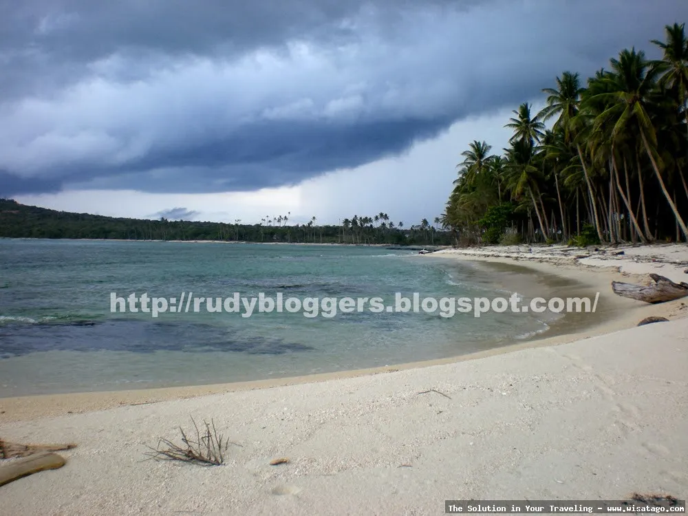 Pantai Tanjung Datuk yang indah menawan