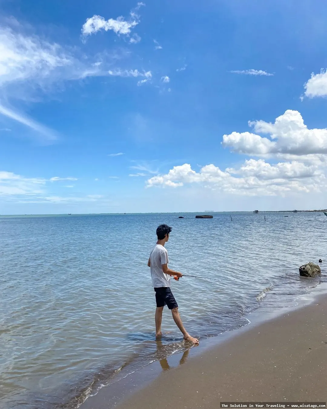 Pantai Tanjung Kait yang menawan