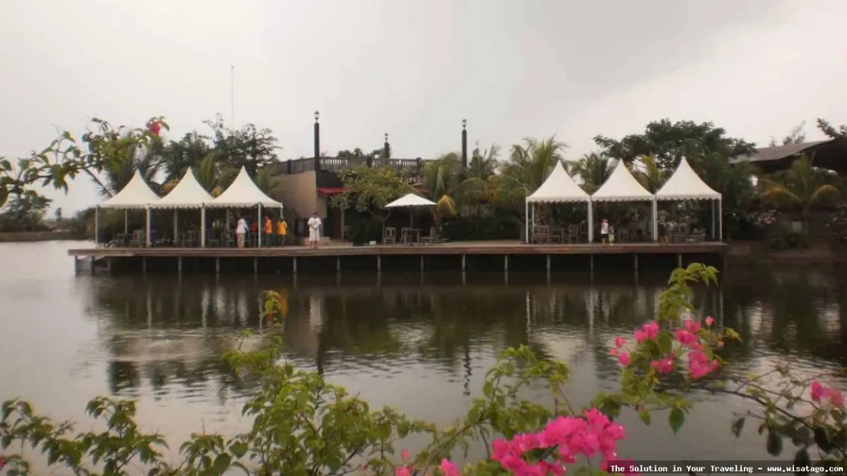 Pantai Tanjung Kait yang indah mempesona