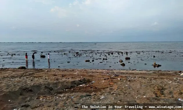 Pantai Tanjung Kait yang indah mempesona