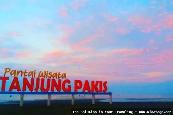 Pantai Tanjung Pakis, pasirnya yang lembut