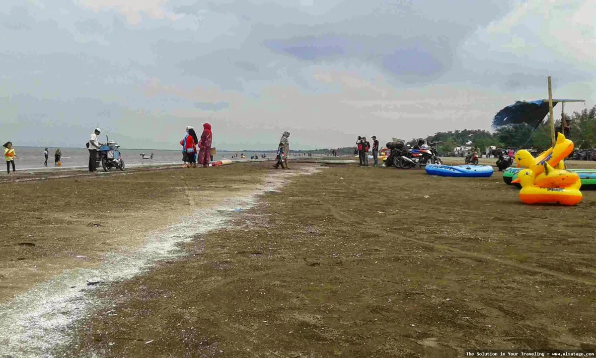 Pantai Tanjung Pakis Karawang yang indah
