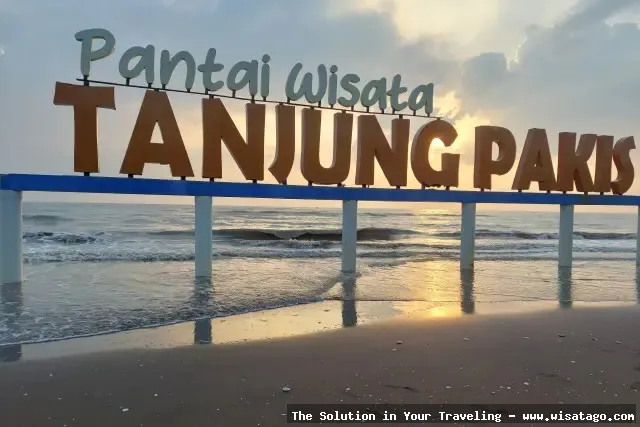 Pantai Tanjung Sawang indah mempesona