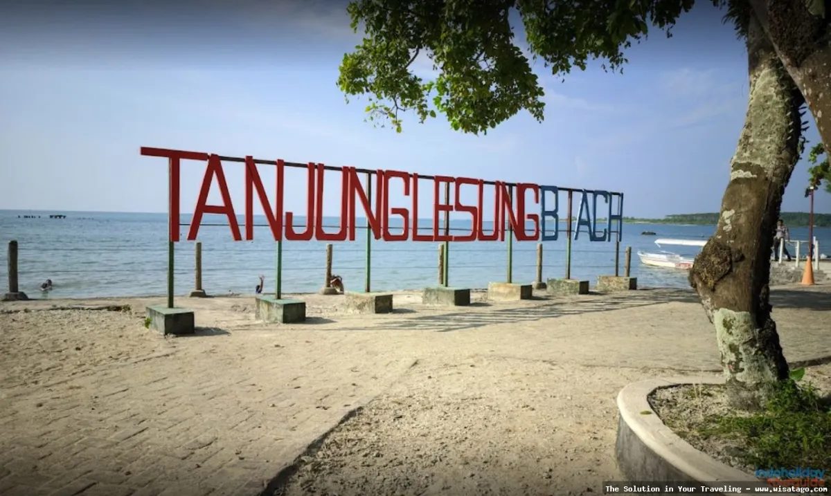 Pantai Tanjung Sawang: pasir putih menawan