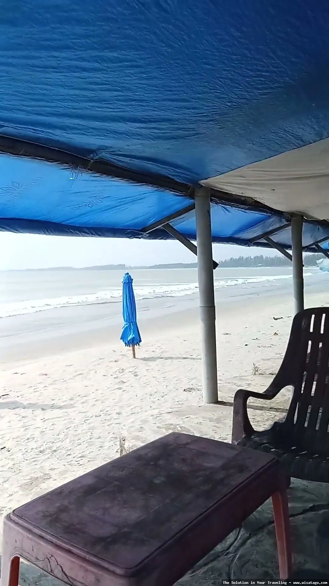 Pantai Tapak Paderi: keindahan garis pantai
