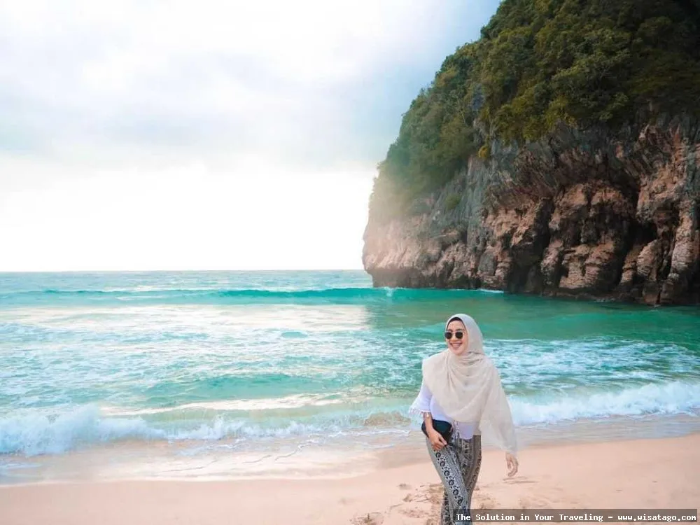 Pantai Tebing Lampuuk, pemandangan indah.