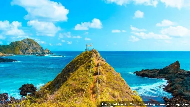 Pantai Telawas: pasir putih dan ombak