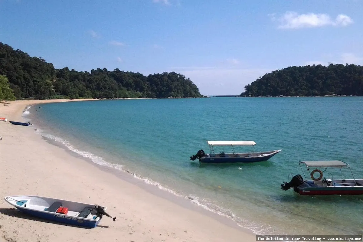Pantai Teluk Deras, pemandangan indah memukau
