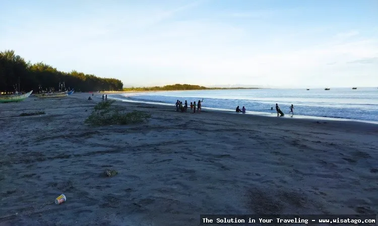 Pantai Tiku, keindahan alam Sumatera Barat