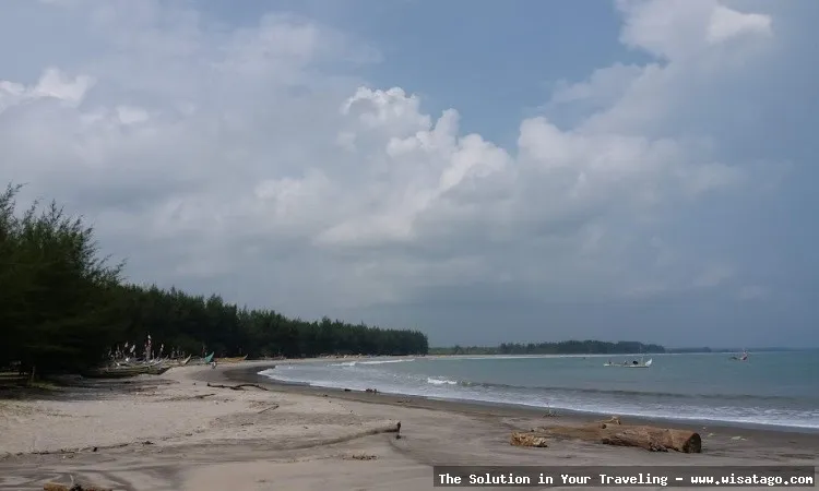 Pantai Tiku, pesona pantai Sumatera.