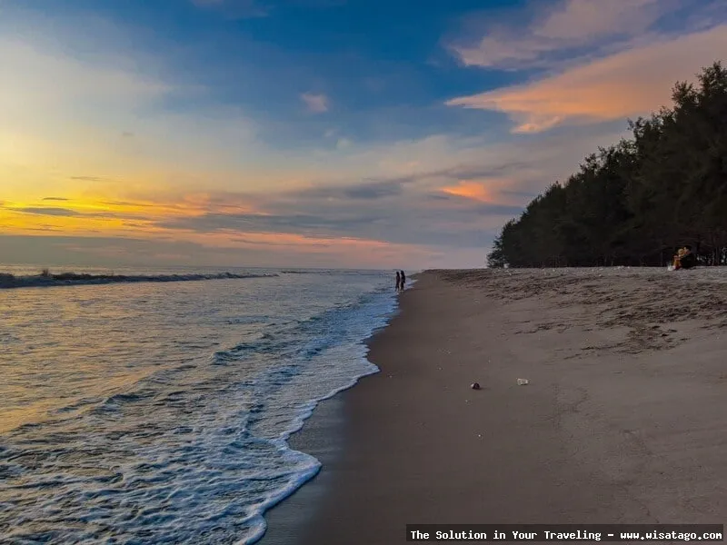 Pantai Tiram: Tips, Harga Tiket, Kuliner, Lokasi, Fasilitas dan Spot Pantai Tiram: Tips, Harga Tiket, Kuliner, Lokasi, Fasilitas dan Spot