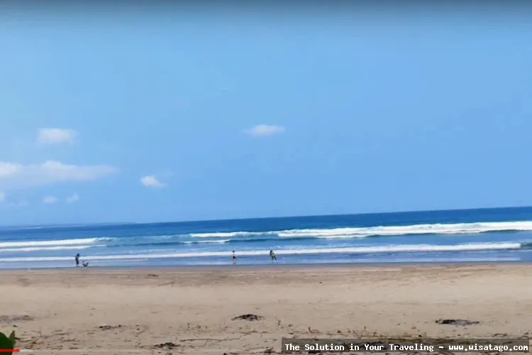 Pantai Trianggulasi, pasir putih menawan