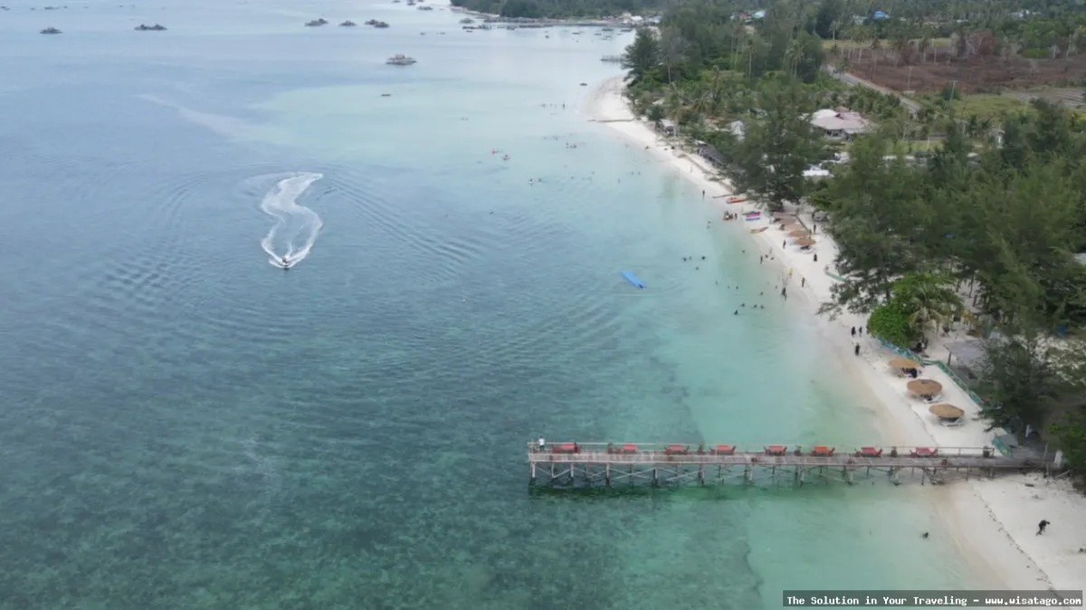 Pantai Trikora, pesona pantai eksotis.
