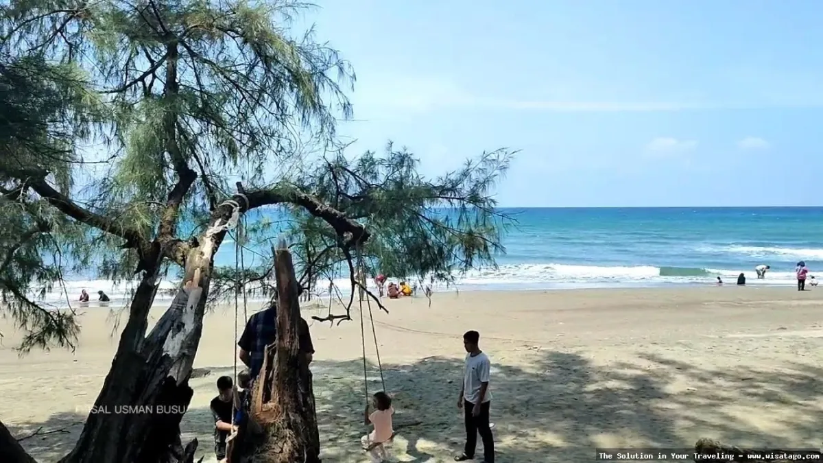 Pantai Ujong Batee, pemandangan indah.