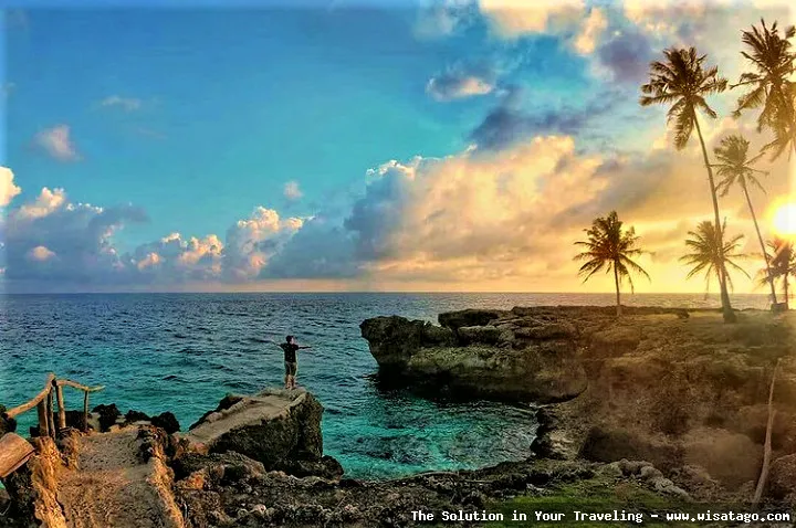 Pantai Ujong Kareung: Tips, Harga Tiket, Kuliner, Lokasi, Fasilitas dan Spot