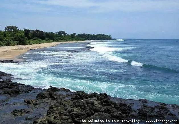Pantai Ujung Genteng, pasir putih menawan