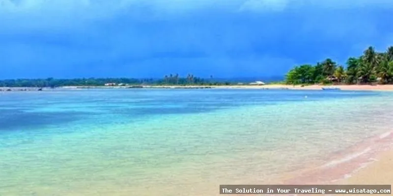 Pantai Ujung Genteng yang indah mempesona