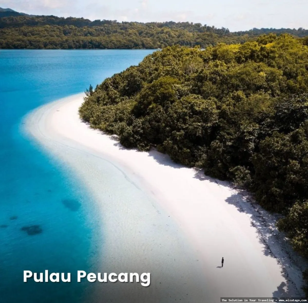 Pantai Ujung Kulon yang memesona dan tenang