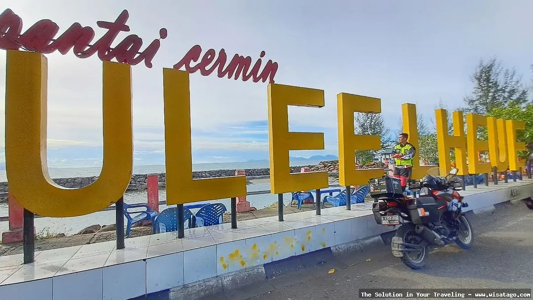 Pantai Ulee Lheue, pemandangan indah Aceh.