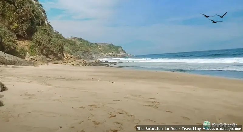 Pantai Umbul Waru, pesona alam tersembunyi