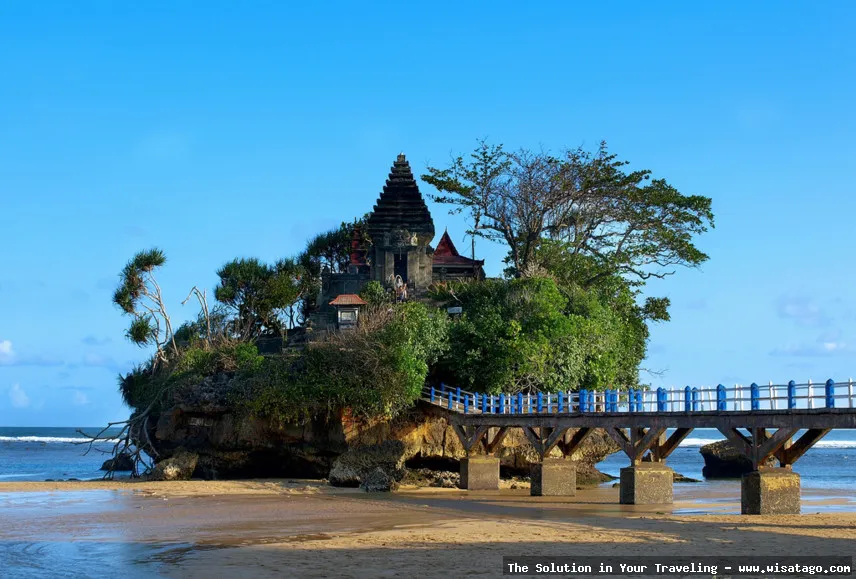 Pantai Umbul Waru yang indah mempesona
