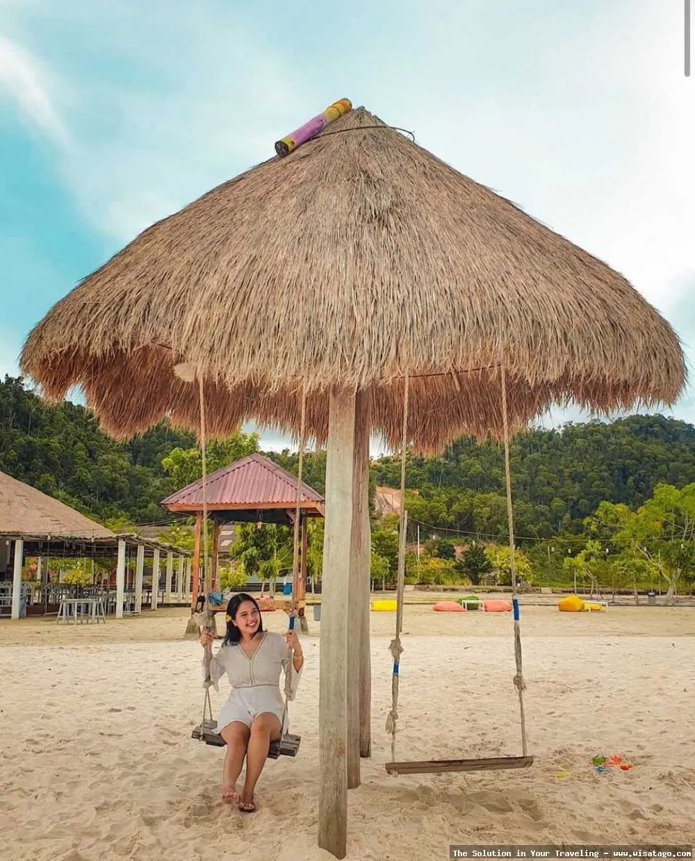 Pantai Viovio, keindahan alam memukau