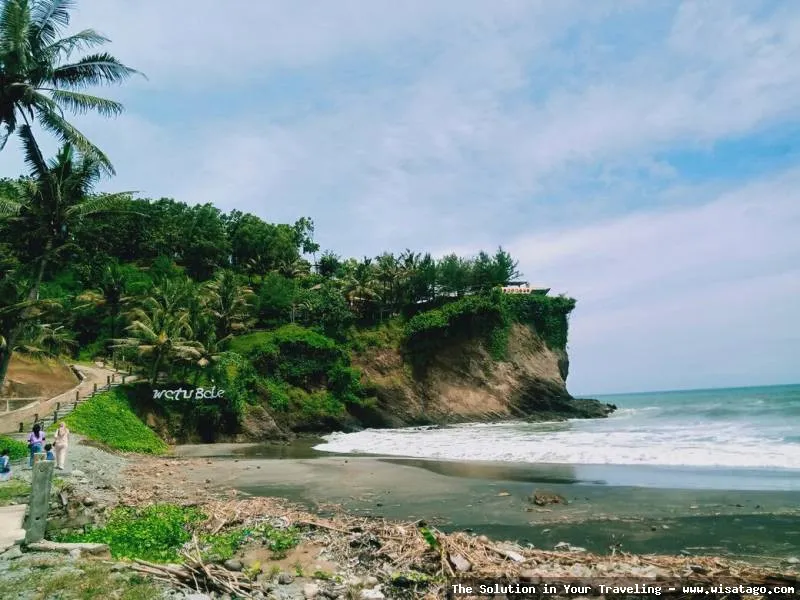 Pantai Watu Bale, keindahan tersembunyi