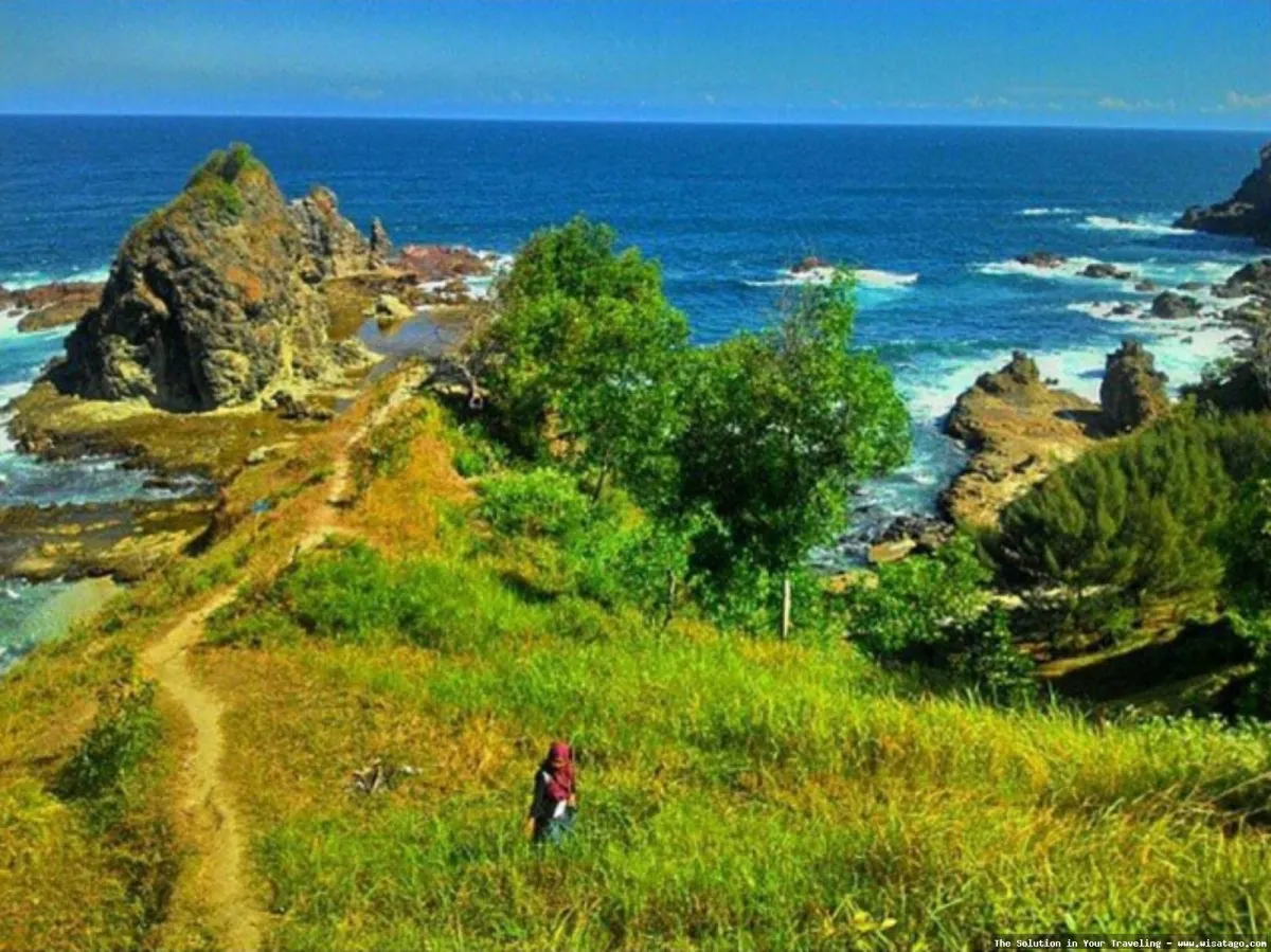 Pantai Watu Lumbung, pesona alam Jogja