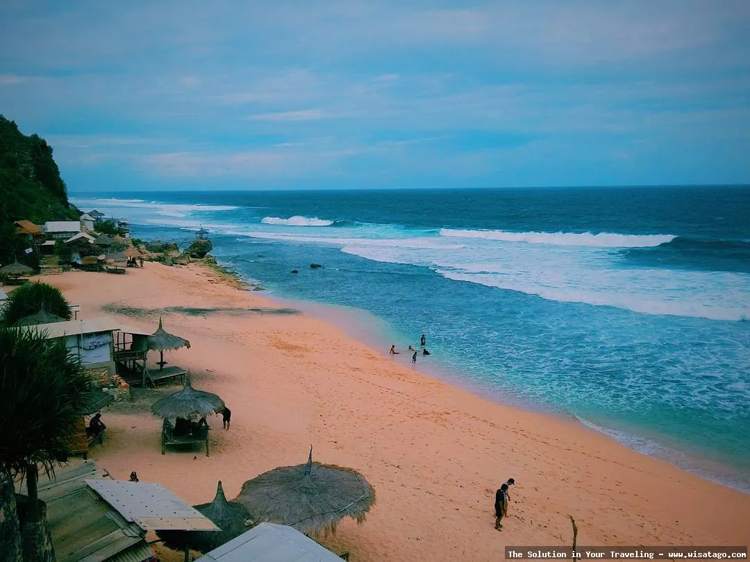 Pantai Watulawang, keindahan pesisir selatan
