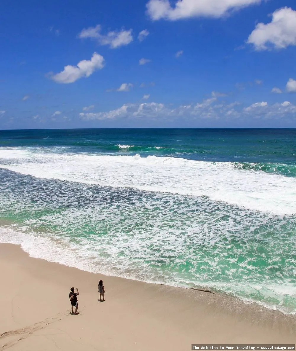 Pantai Watulawang, keindahan laut selatan