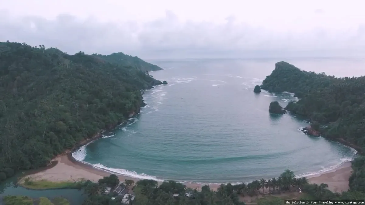 Pantai Wedi Awu yang indah menawan