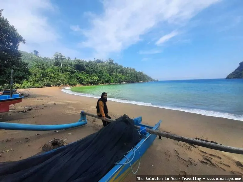 Pantai Wedi Awu yang indah mempesona