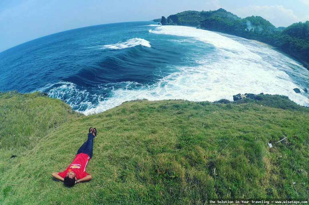 Pantai Widodaren, keindahan pesisir Gunungkidul.