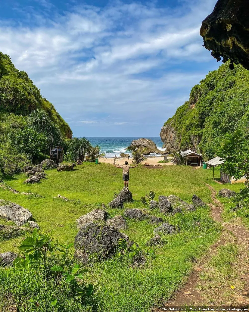 Pantai Wohkudu, pemandangan alam memukau