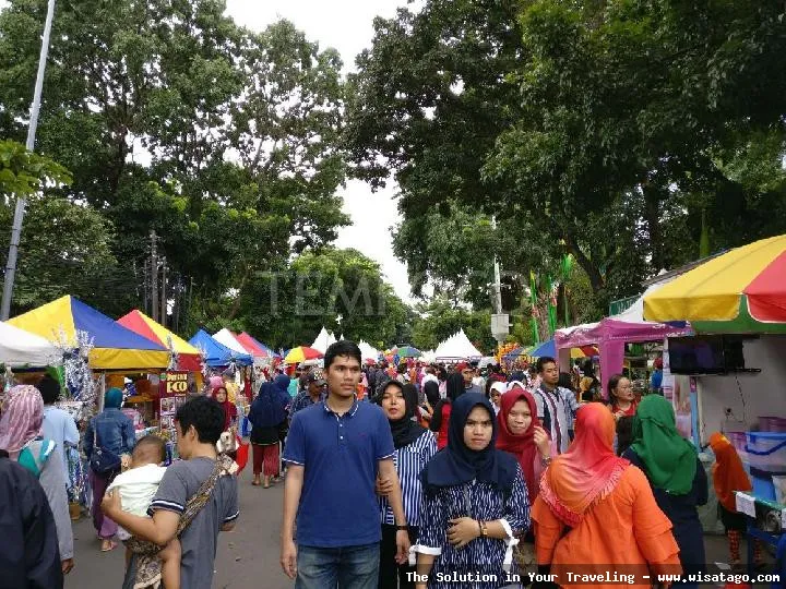 Pasar Minggu Semeru yang ramai dikunjungi