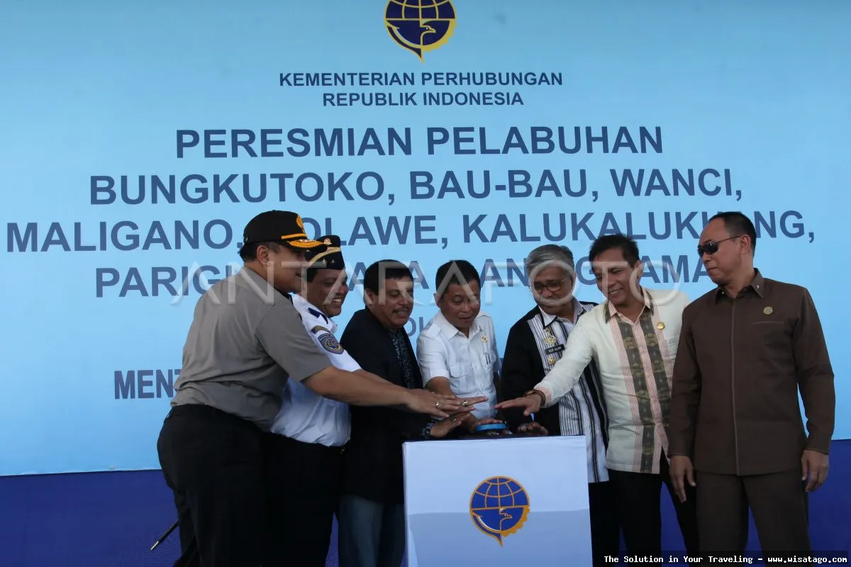 Pelabuhan Desa Sembilan yang menawan
