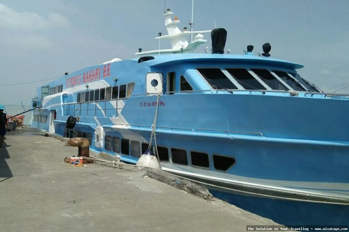 Pelabuhan Desa Sembilan yang indah