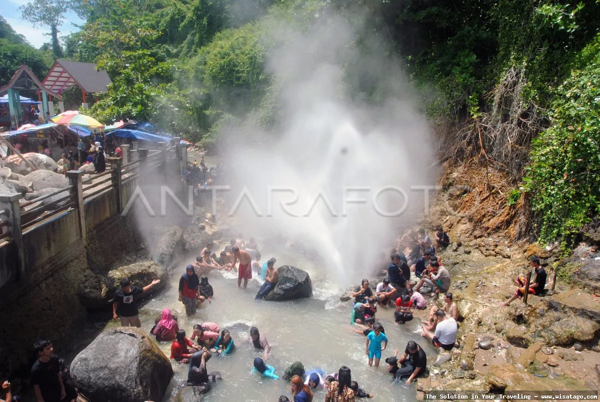 Pemandian Air Panas Cisolok yang alami