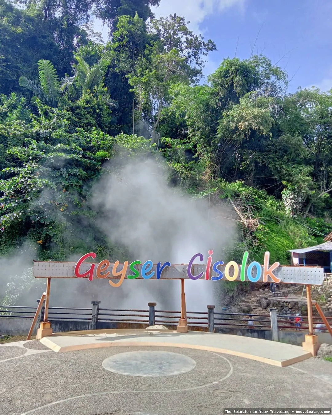 Pemandian Air Panas Cisolok yang alami