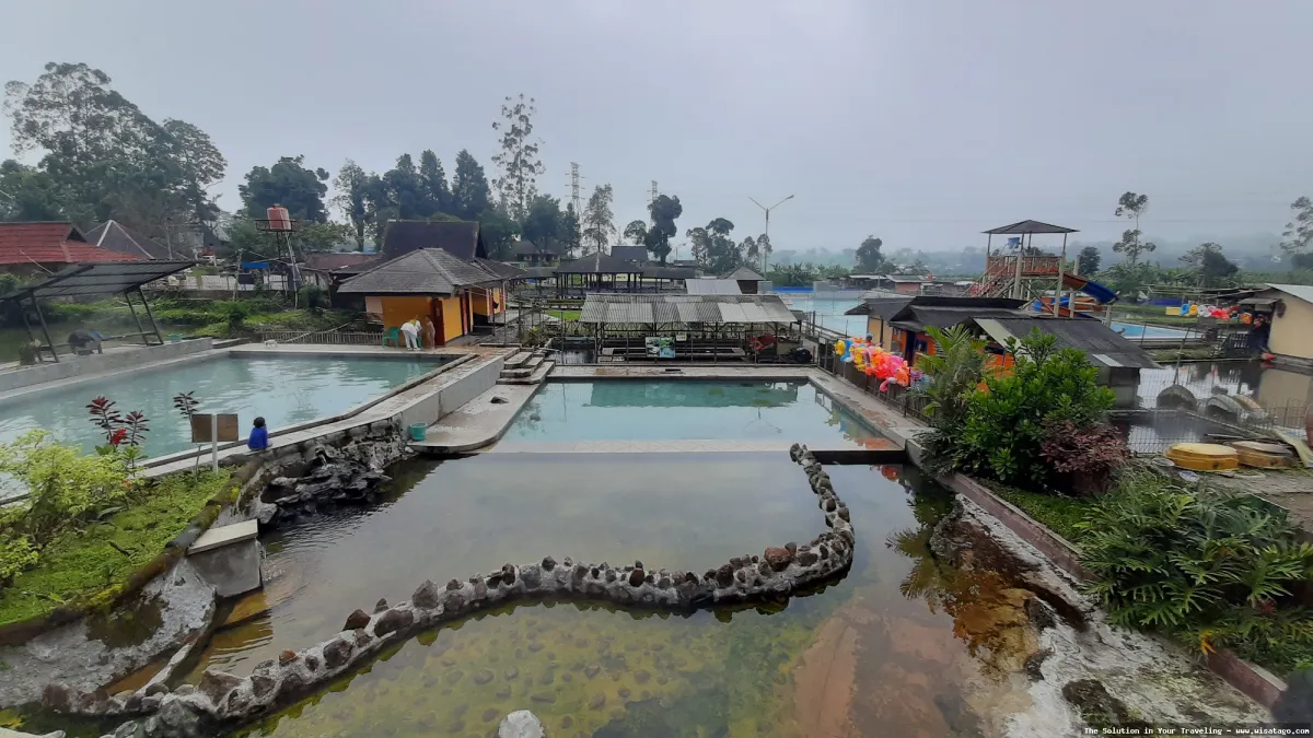 Pemandian Air Panas Jaboi yang menyegarkan