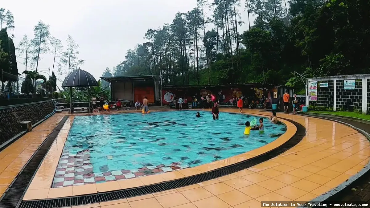Pemandian Air Panas Jaboi yang menyegarkan