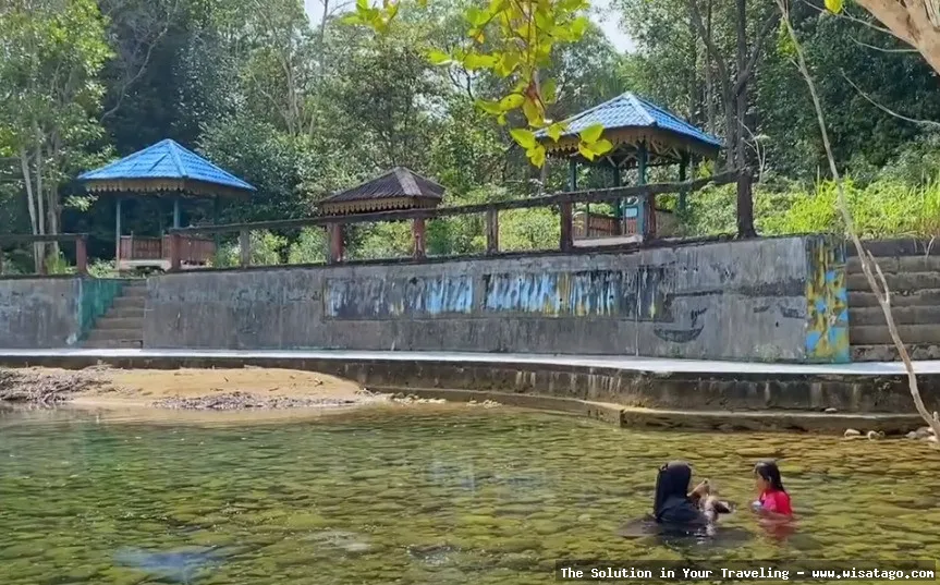 Pemandian Lubuk Papan yang menyegarkan