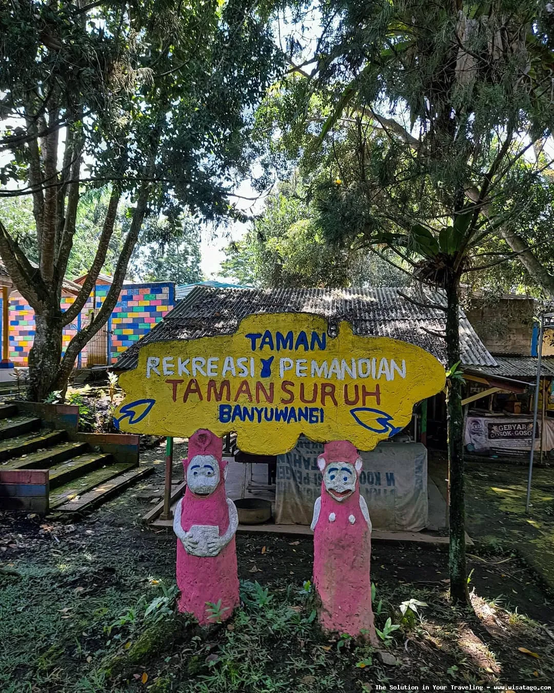Pemandian Taman Suruh yang menyegarkan