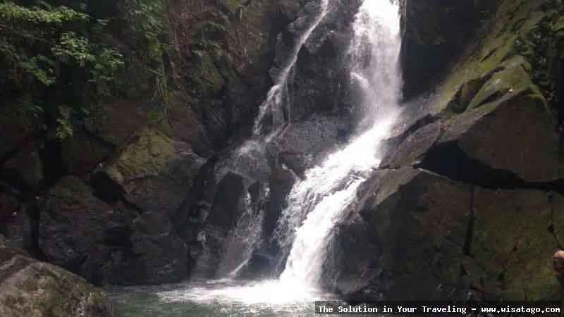 Pria Laot Waterfall yang menakjubkan