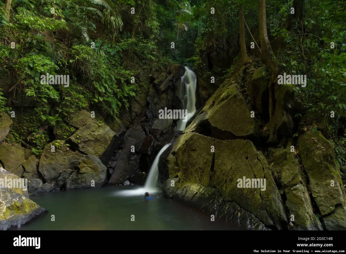 Pria Laot Waterfall: keindahan tersembunyi