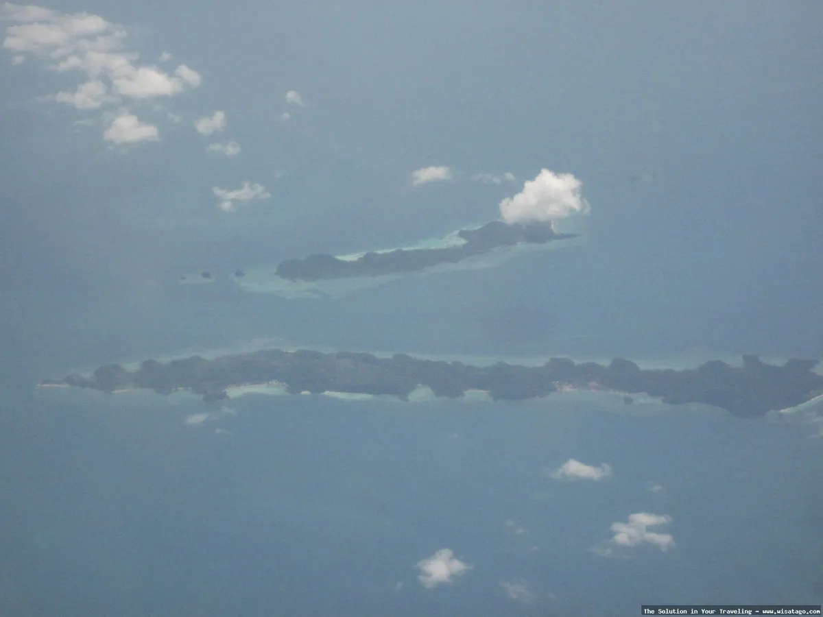 Pulau Abang: pesona bawah laut.