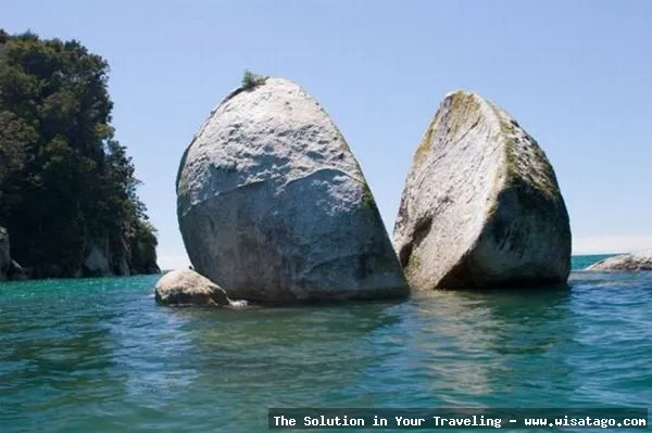 Pulau Batu Belah, keindahan tersembunyi