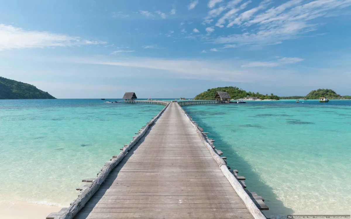 Pulau Bawah: keindahan laguna tropis
